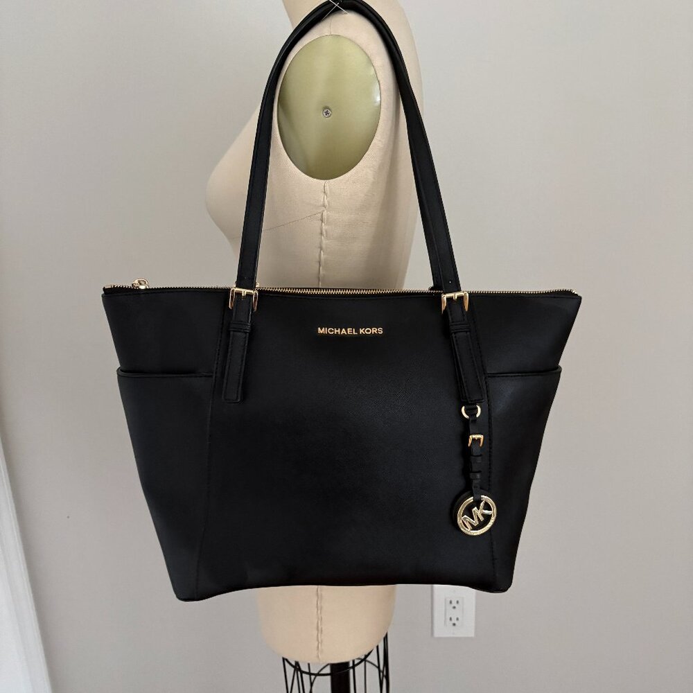 Michael Kors Jet Set Black Large Saffiano Leather Top-Zip Tote Bag Quiet Luxury